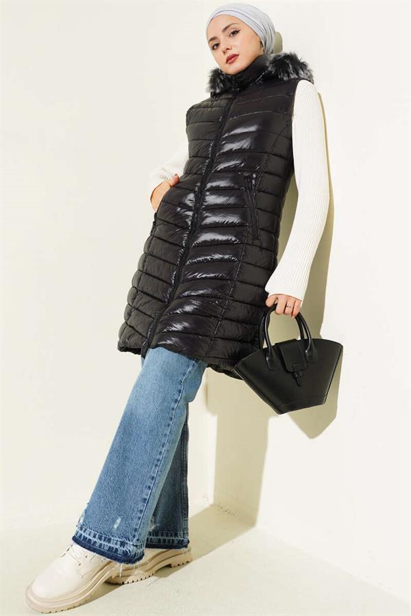 Zippered Pocket Hooded Puffer Vest Black
