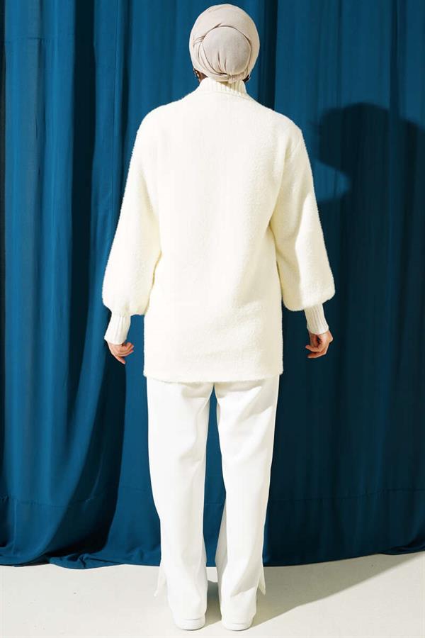 Zippered Bearded Knitted Cardigan Ecru
