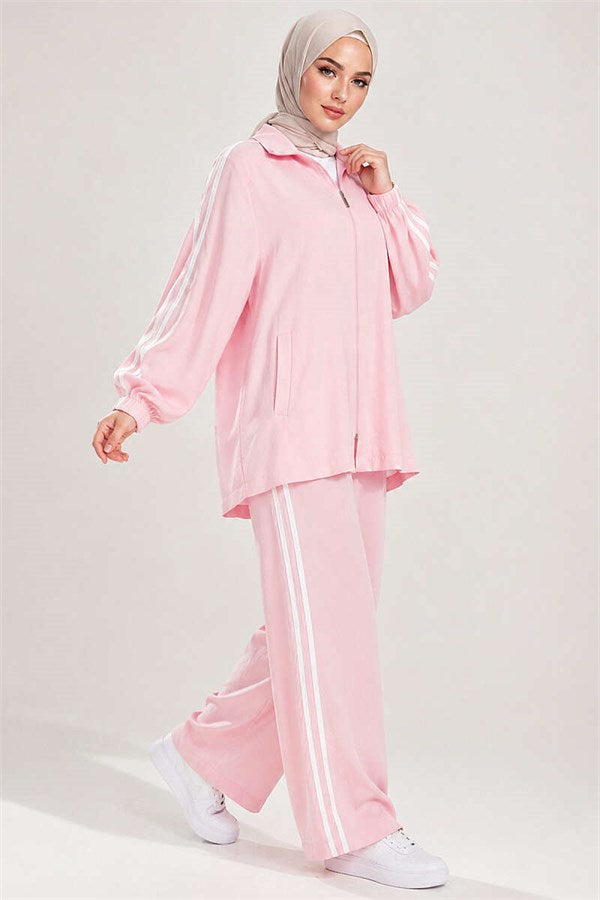Pink Two-Piece Set with Zipper and Stripe Detail