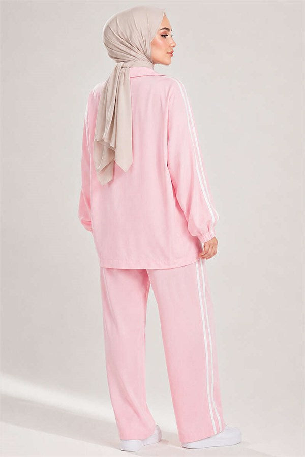 Pink Two-Piece Set with Zipper and Stripe Detail