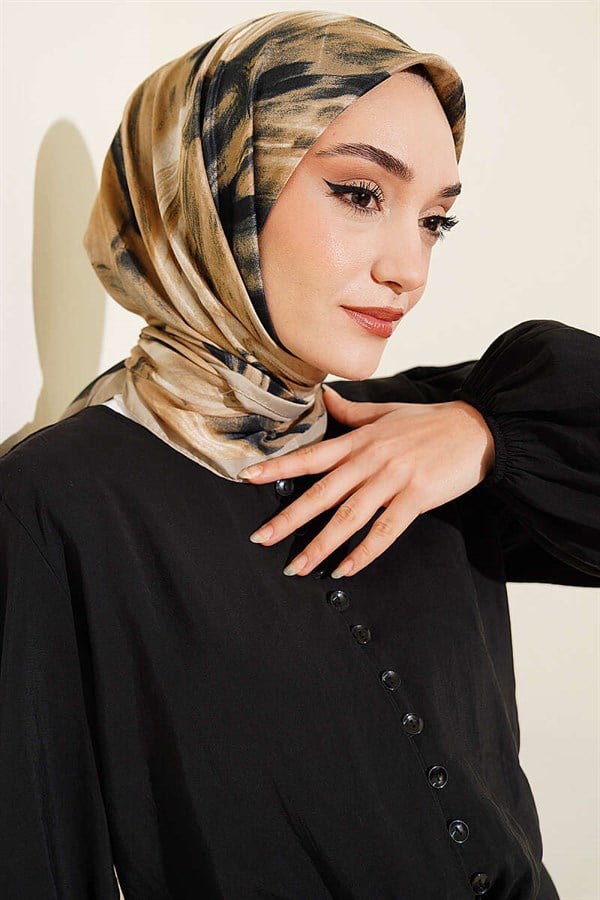 Brush Pattern Scarf, Sand Beige