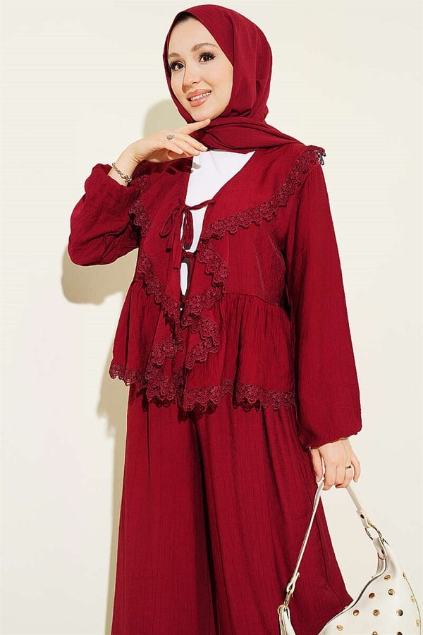 Ruffled Lace Tie 2 Piece Set in Burgundy
