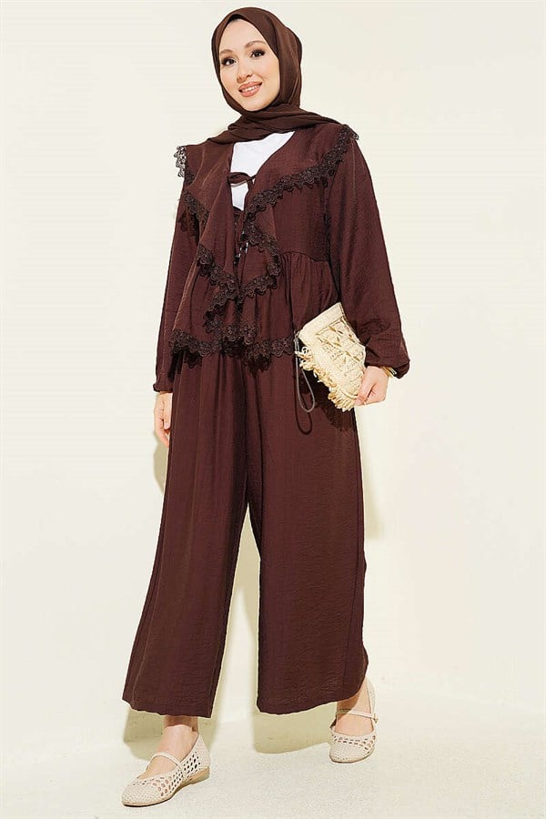 Ruffled Lace Tie 2 Piece Set in Dark Brown