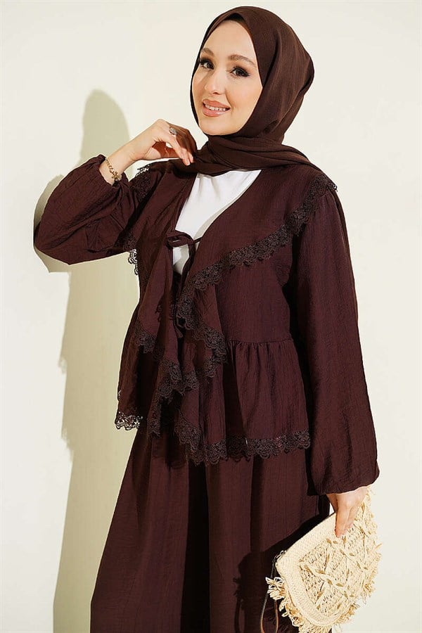 Ruffled Lace Tie 2 Piece Set in Dark Brown