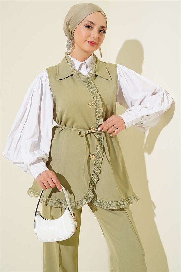 2 Piece Set with Ruffled Lace Vest, Light Green