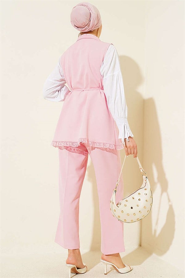 Pink 2 Piece Set with Ruffled Lace Vest