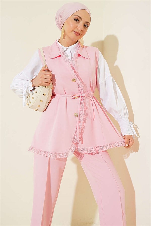 Pink 2 Piece Set with Ruffled Lace Vest