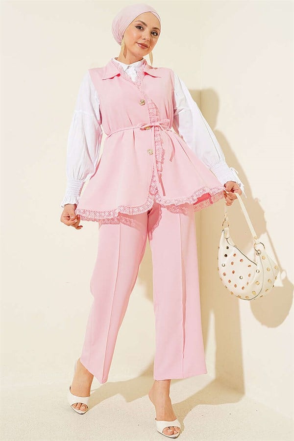 Pink 2 Piece Set with Ruffled Lace Vest