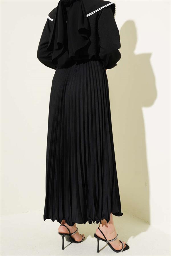 Ruffle Pleated Elastic Waist Skirt Black