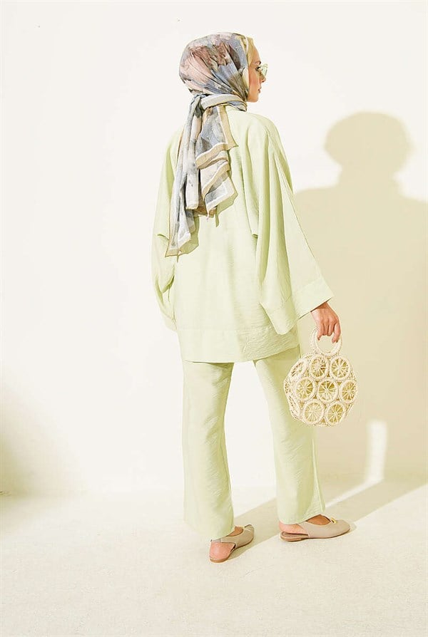 Kimono 2 Piece Set with Bow Detail, Light Green