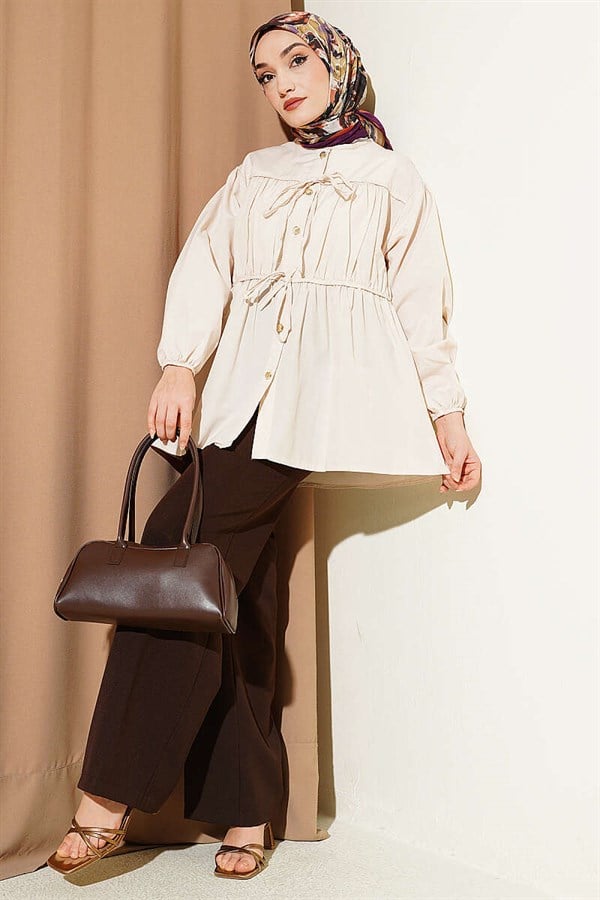 Gathered Shirt with Bow Stone