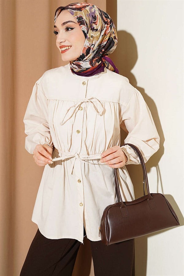 Gathered Shirt with Bow Stone