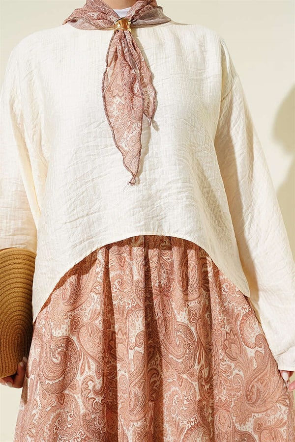 2 Piece Set with scarf and ethnic patterned skirt, camel color.