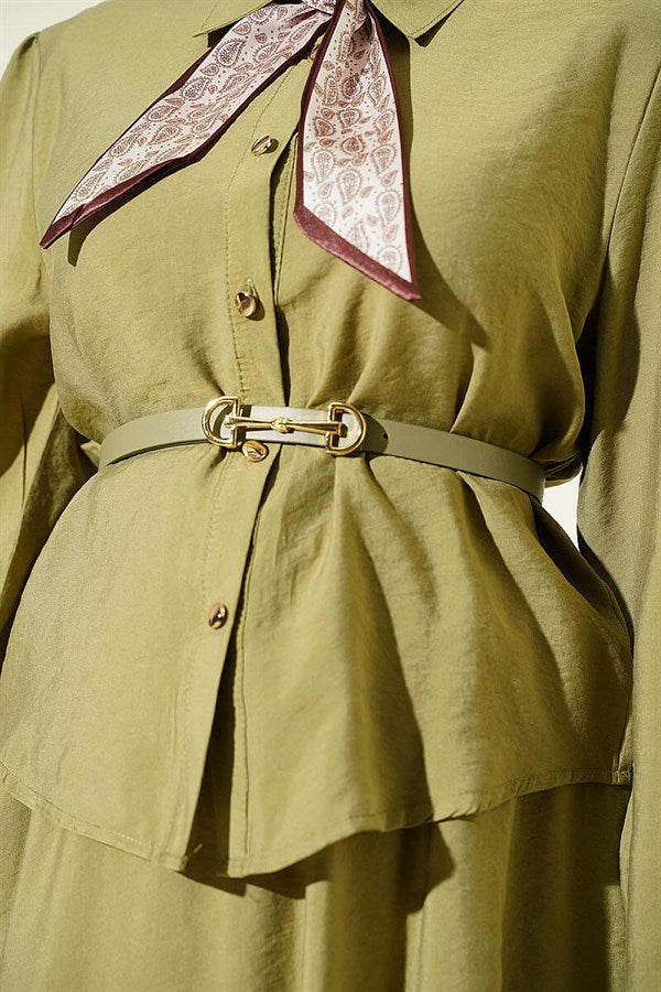 2 Piece Set with scarf, belt and skirt, light green.