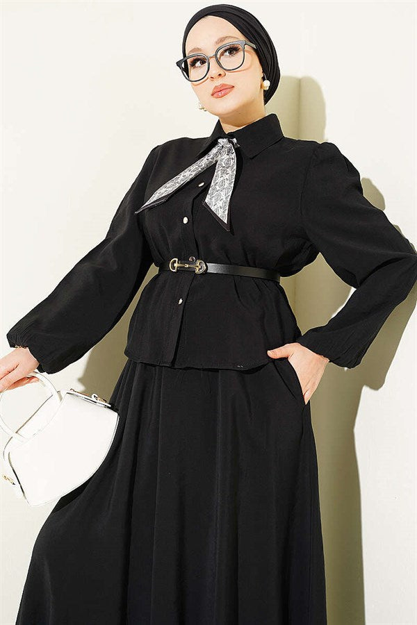 2 Piece Set with scarf, belt and skirt, black.