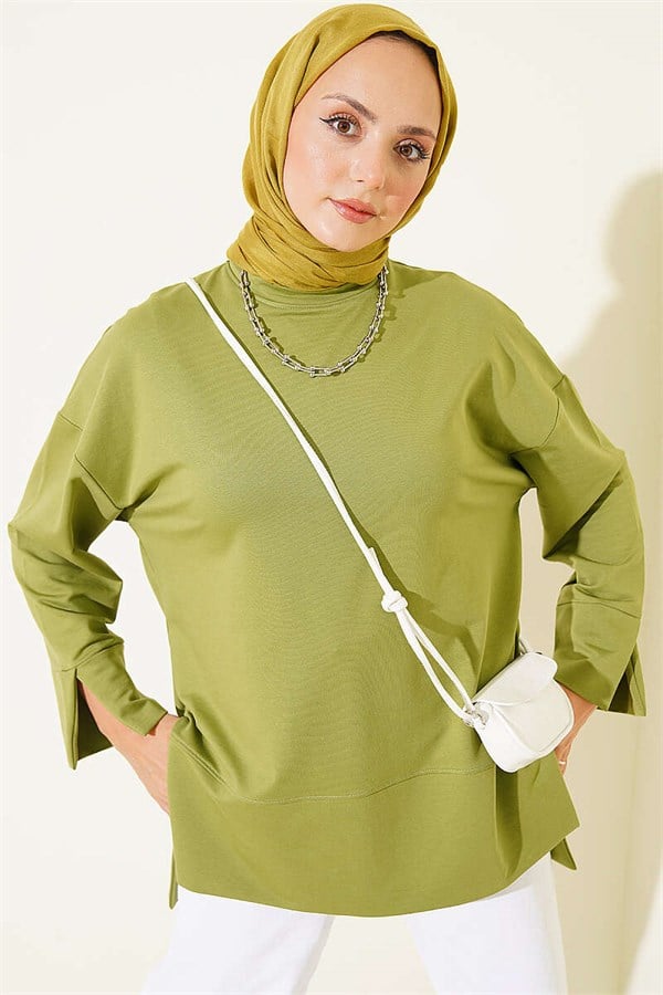 Wide Sleeve Slit Detail Tunic in Light Green
