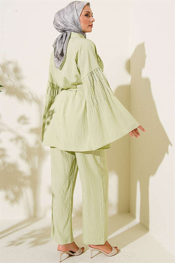Wide-Sleeved Gathered 2 Piece Set in Light Green