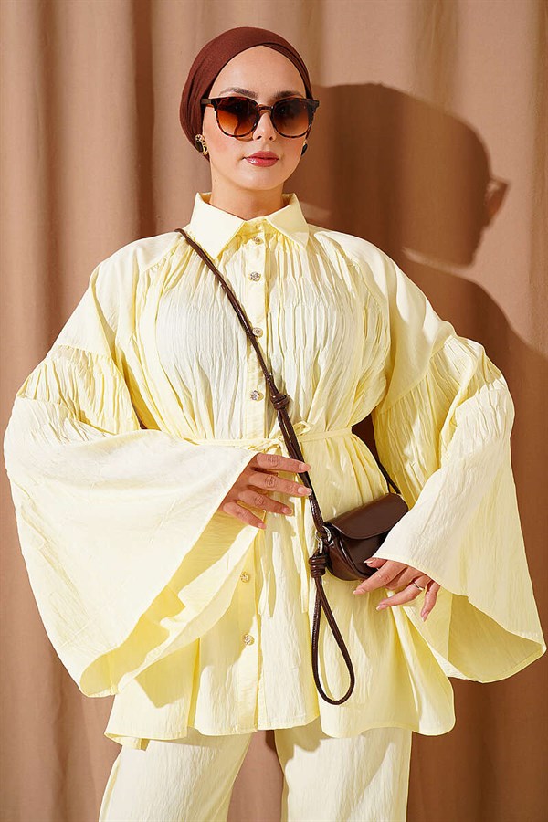 Wide-Sleeved Gathered 2 Piece Set in Yellow
