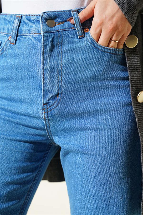 Wide Leg Buttoned Jeans Light Blue