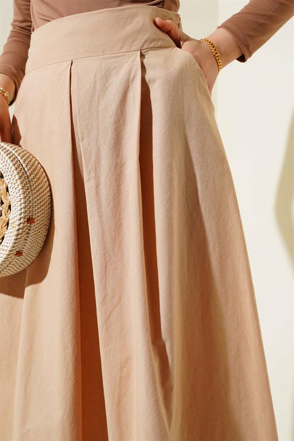Wide Pleated Pocket Skirt Camel