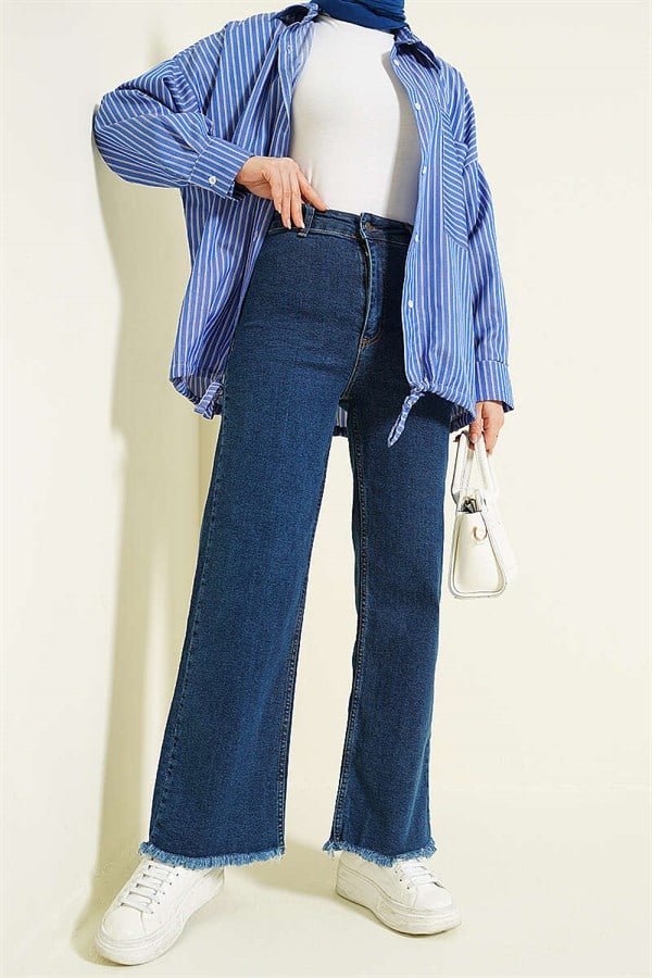 Wide Fringed Hem Denim Jeans
