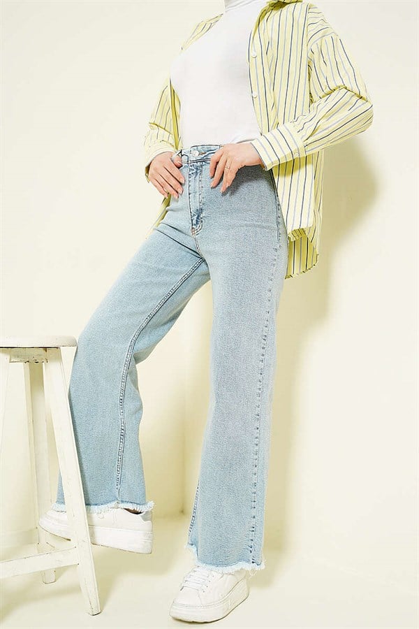 Wide Fringed Hem Jeans, Mid-Waist