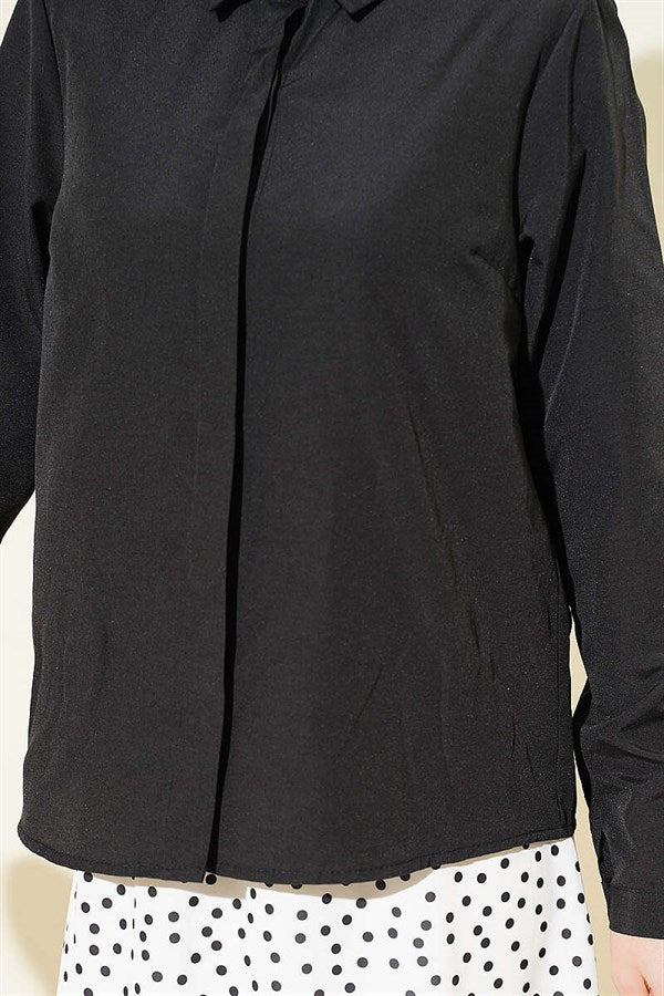 Hidden Button Crop Shirt Black