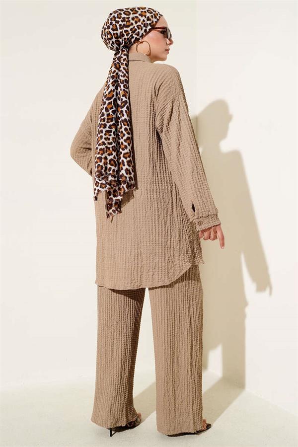 Embossed 2 Piece Set Camel
