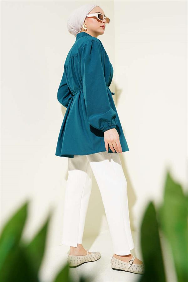 Shirt with Drawstring and Belt in Chest Petrol