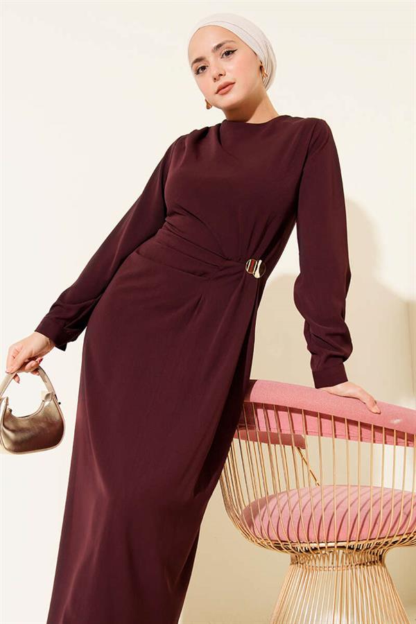 Burgundy Evening Dress with Gold Accessories