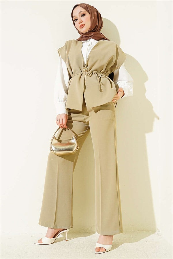 2 Piece Set with Gold Brooch and Vest, Navy Blue