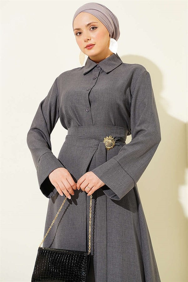 Gold Skirt 2 Piece Set with Floral Accessories, Smoke Gray