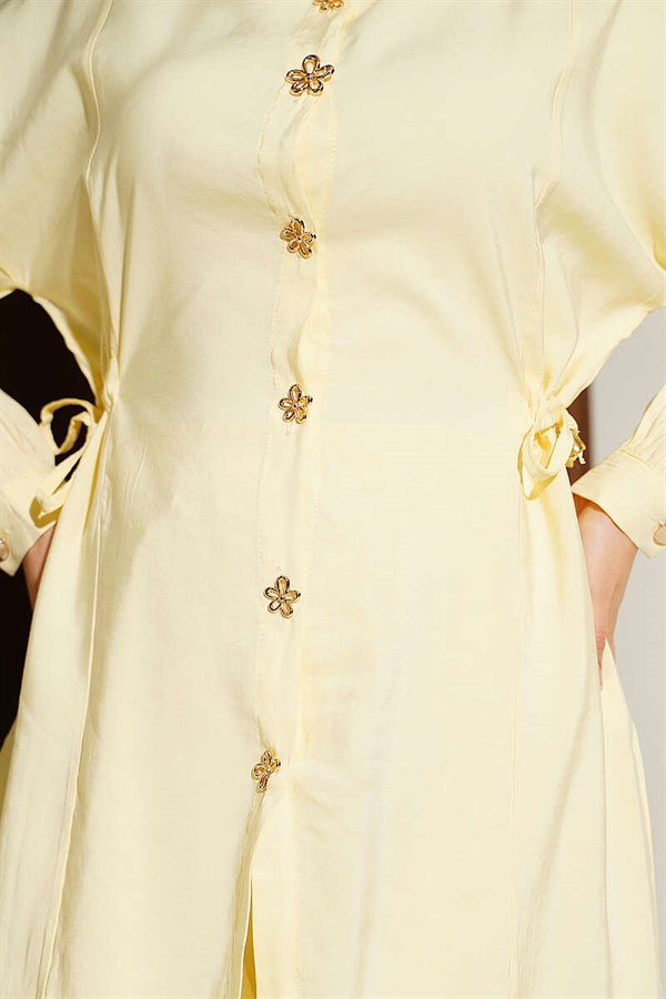 Gold Flower Buttoned Side Tunnel 2 Piece Set in Yellow