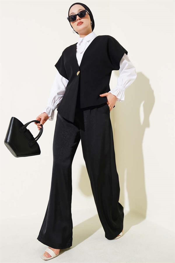Gold Buttoned Basic Vest Black