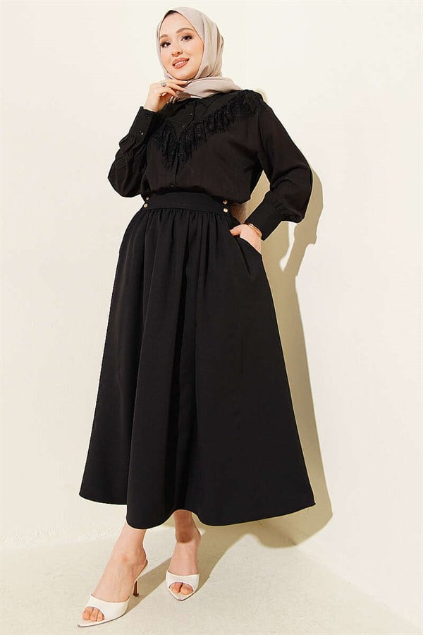 Gold Buttoned Pocketed Double Skirt Black