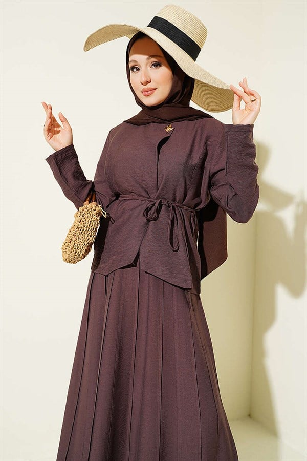 2 Piece Set with gold buttoned belt and pleated skirt, dark brown.