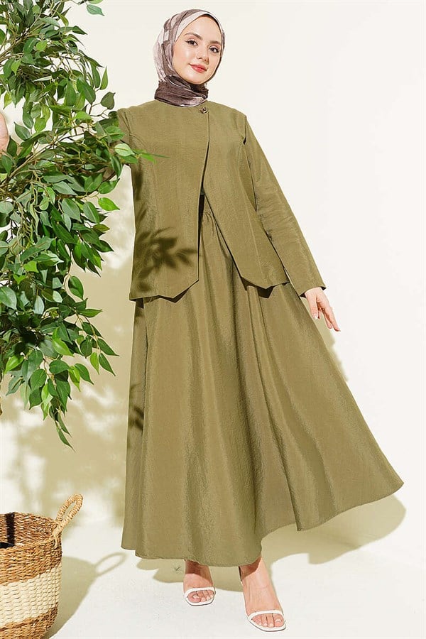 Gold Buttoned Parachute Skirt Set in Light Green