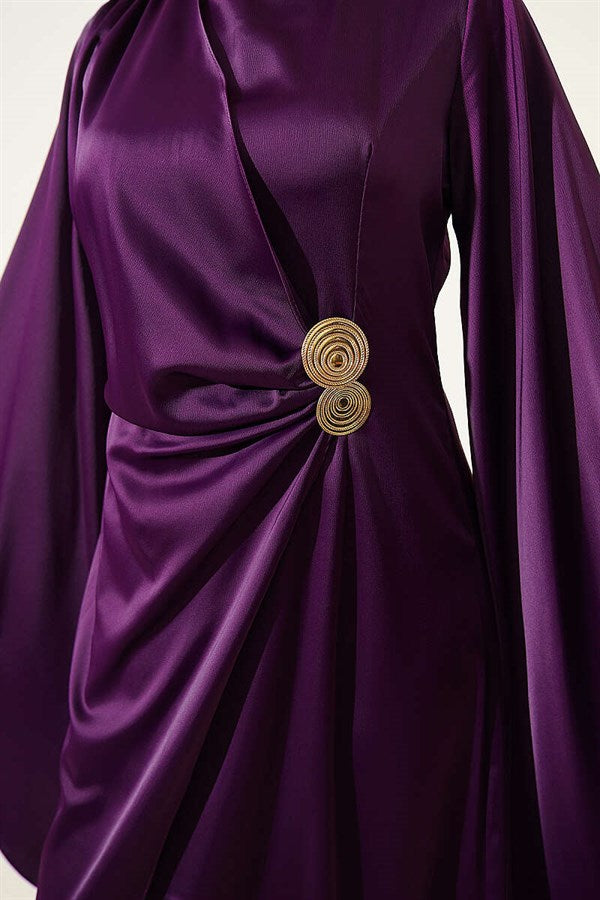 Purple Satin Evening Dress with Wide Sleeves and Gold Buckle