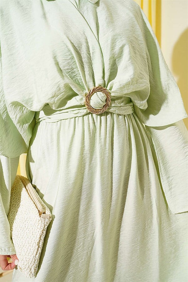 Gold Buckle 3 Piece Set, Mint
