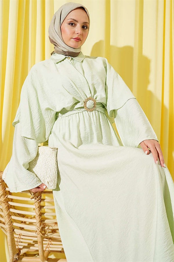 Gold Buckle 3 Piece Set, Mint