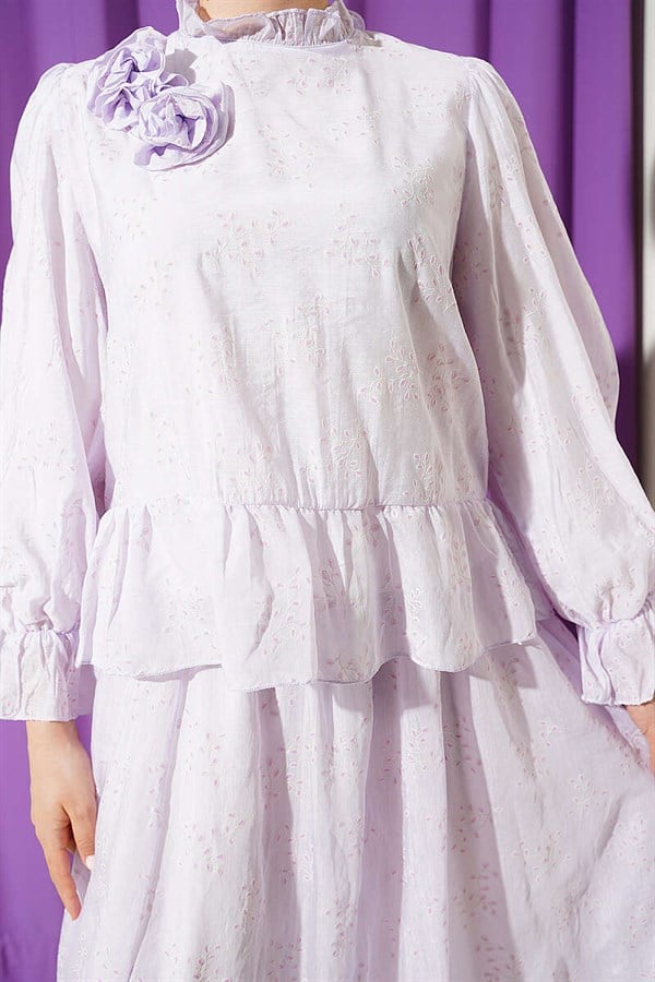 2 Piece Set with ruffled skirt and rose accessories, lilac.