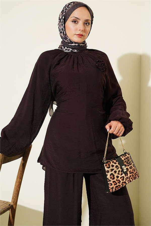 Casual 2 Piece Set with Rose Brooch, Dark Brown