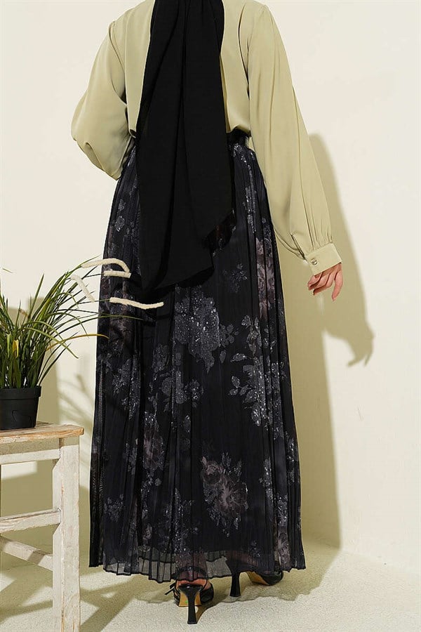 Rose Pattern Belted Tulle Skirt Black