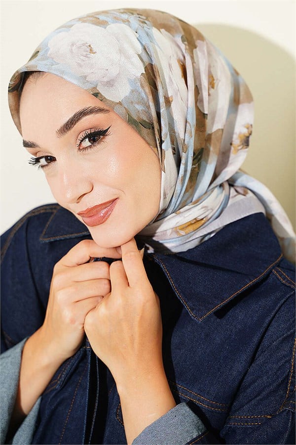 Rose Patterned Soft Scarf Grey