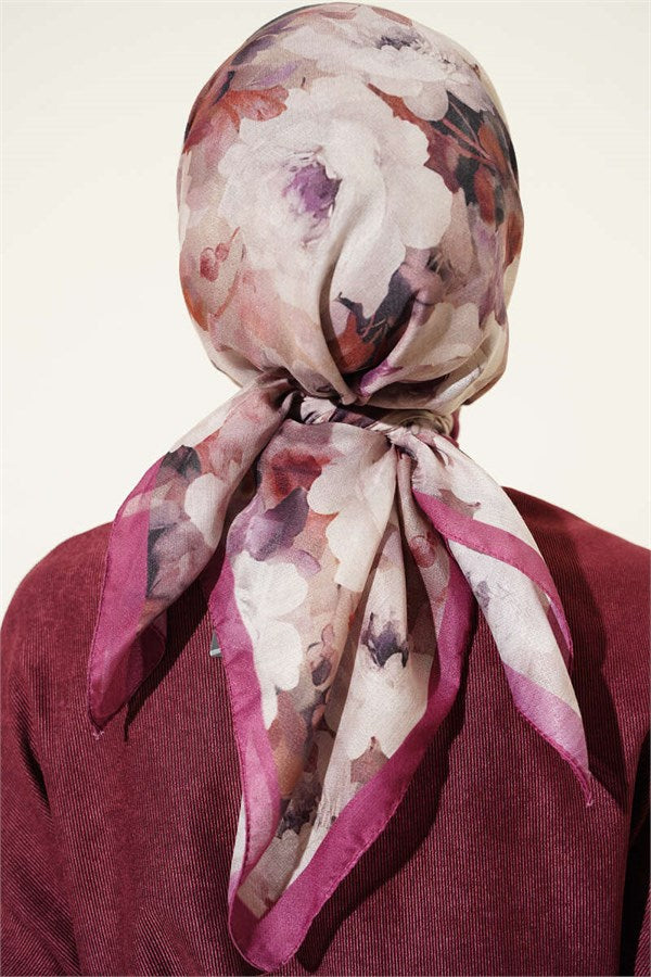 Rose Patterned Soft Scarf Magenta