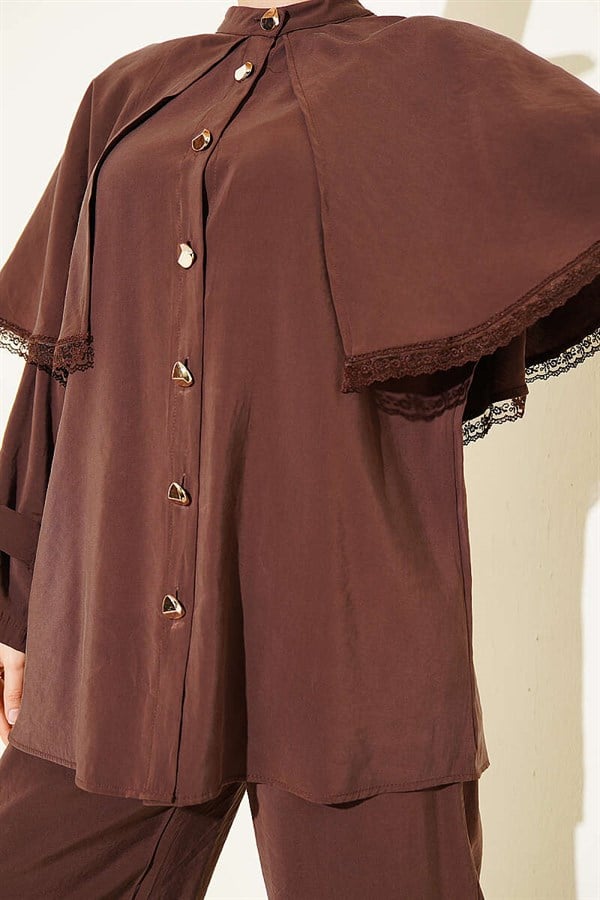 2 Piece Set with Lace Detail and Cape, Coffee
