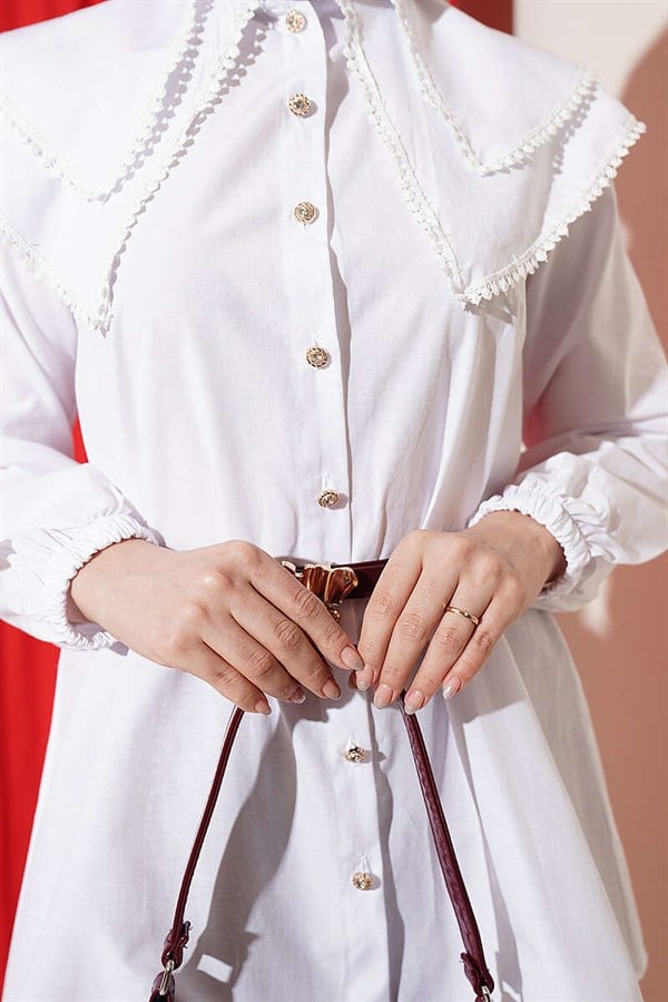 Lace-trimmed Double Sailor Collar Shirt, White