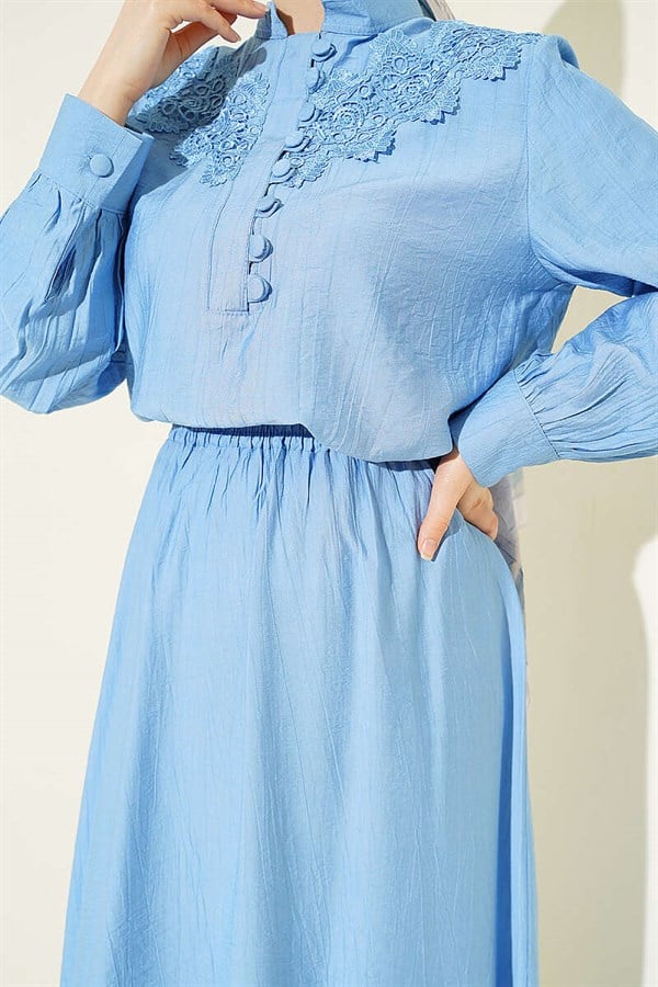 Lace Trimmed Half-British Buttoned Skirt 2 Piece Set, Blue