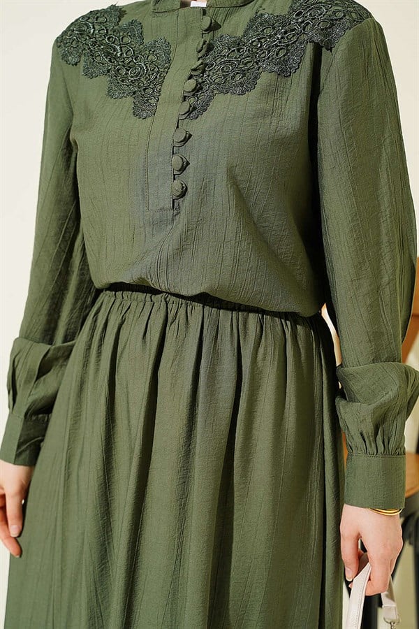 Lace Trimmed Half-British Buttoned Skirt 2 Piece Set in Khaki
