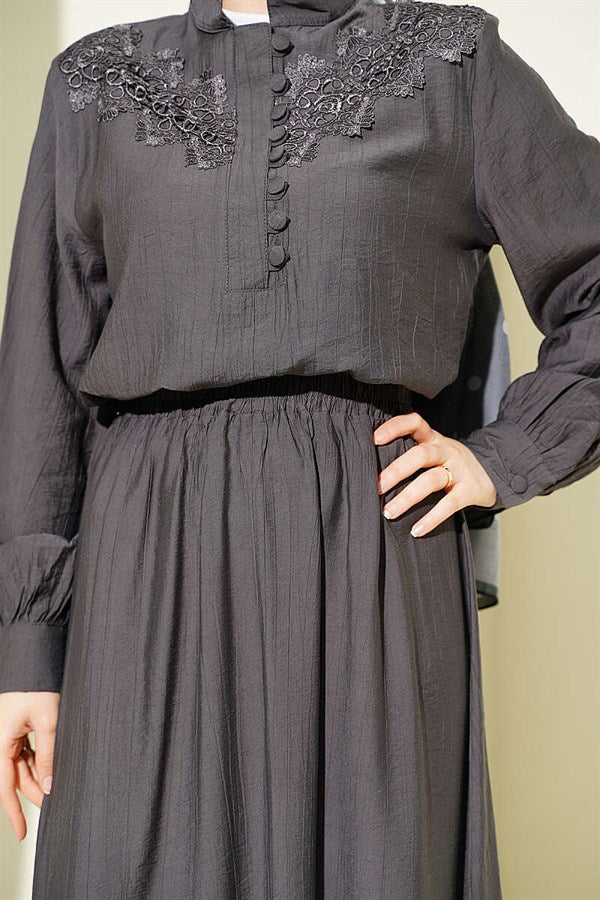 Lace Trimmed Half-British Buttoned Skirt 2 Piece Set in Smoke Grey